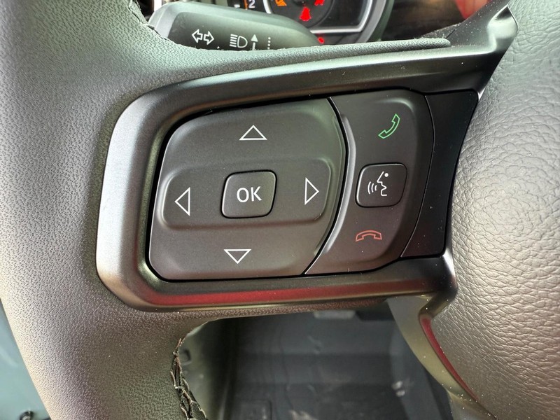 Jeep Gladiator Vehicle Image 07