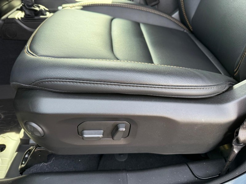 Jeep Gladiator Vehicle Image 19