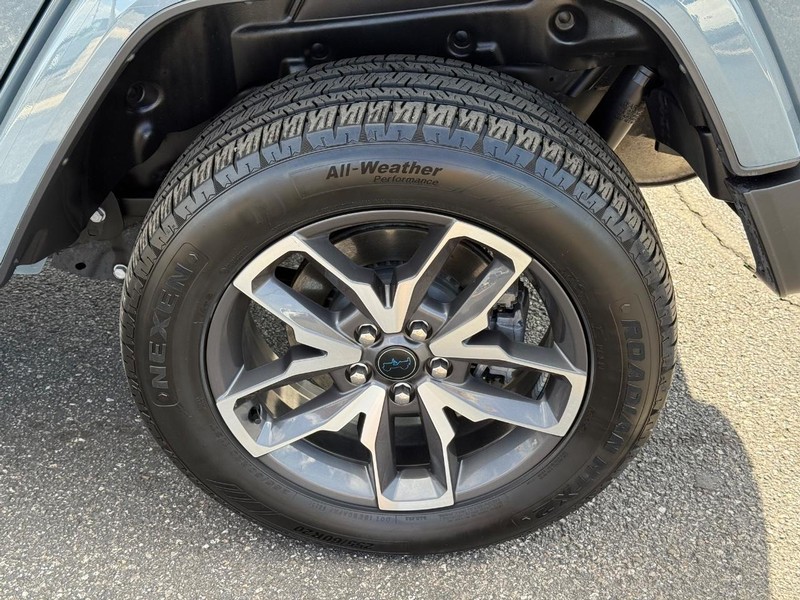 Jeep Wrangler 4xe Vehicle Image 06