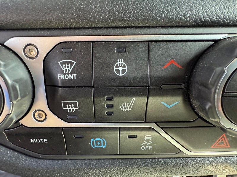 Jeep Wrangler 4xe Vehicle Image 16