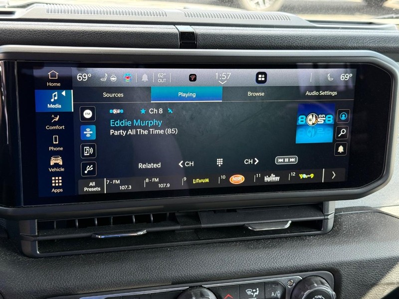 Jeep Wrangler 4xe Vehicle Image 18