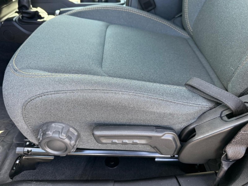 Jeep Wrangler 4xe Vehicle Image 25