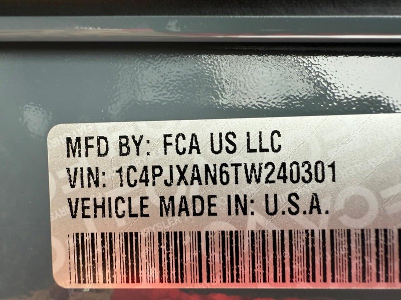 Jeep Wrangler Vehicle Image 19