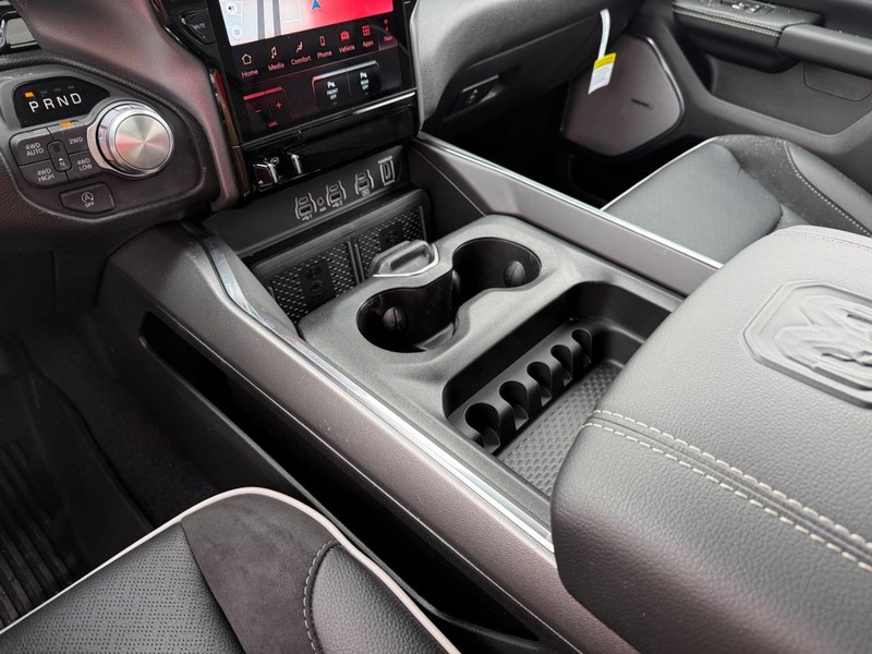 Ram 1500 Vehicle Image 13