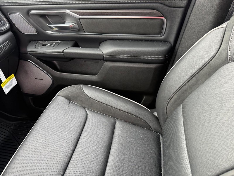 Ram 1500 Vehicle Image 14