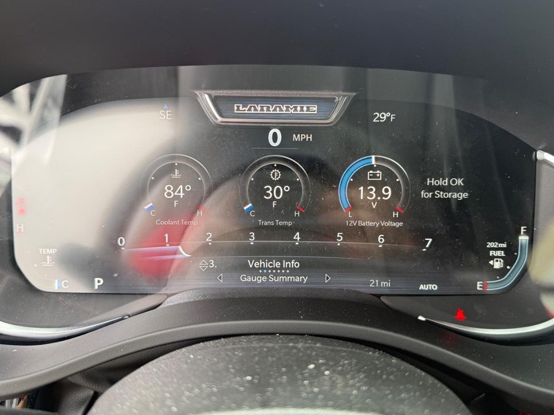 Ram 1500 Vehicle Image 16