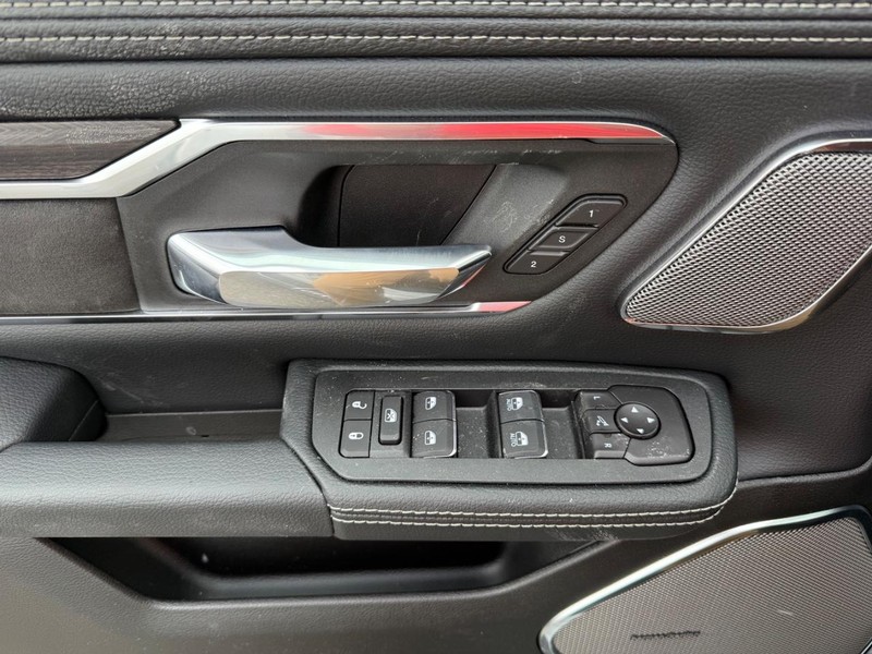 Ram 1500 Vehicle Image 18