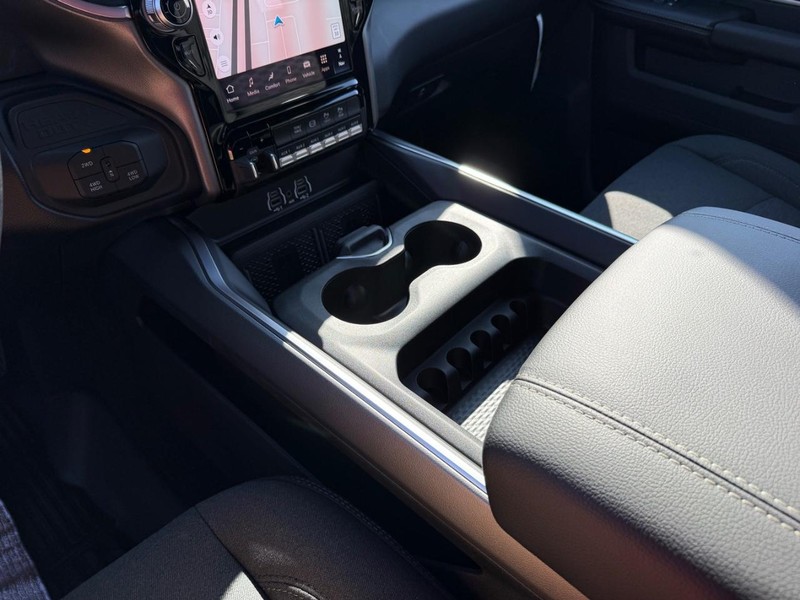 Ram 3500 Vehicle Image 12