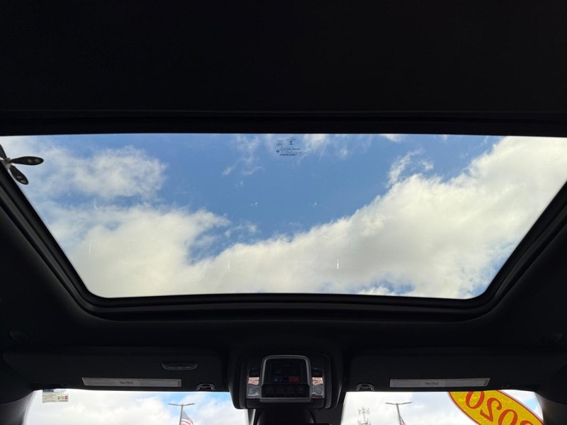 Ram 1500 Vehicle Image 11