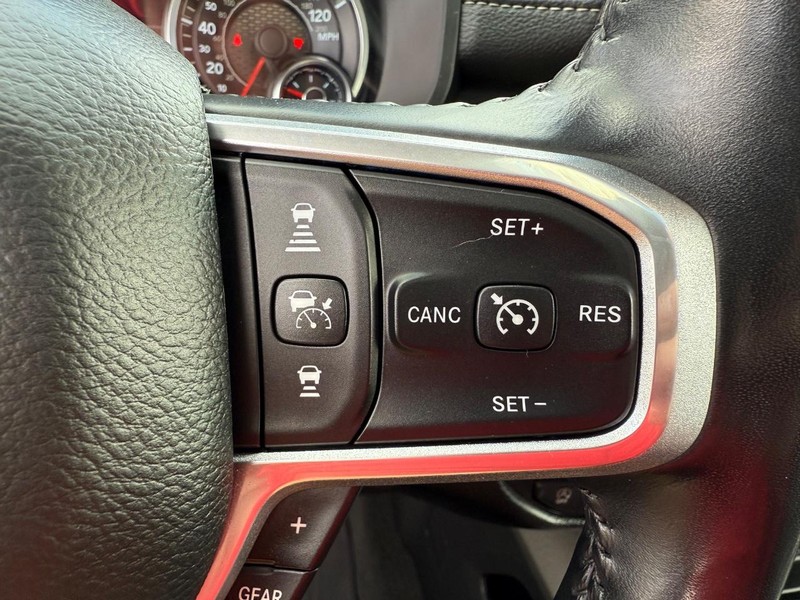 Ram 1500 Vehicle Image 15