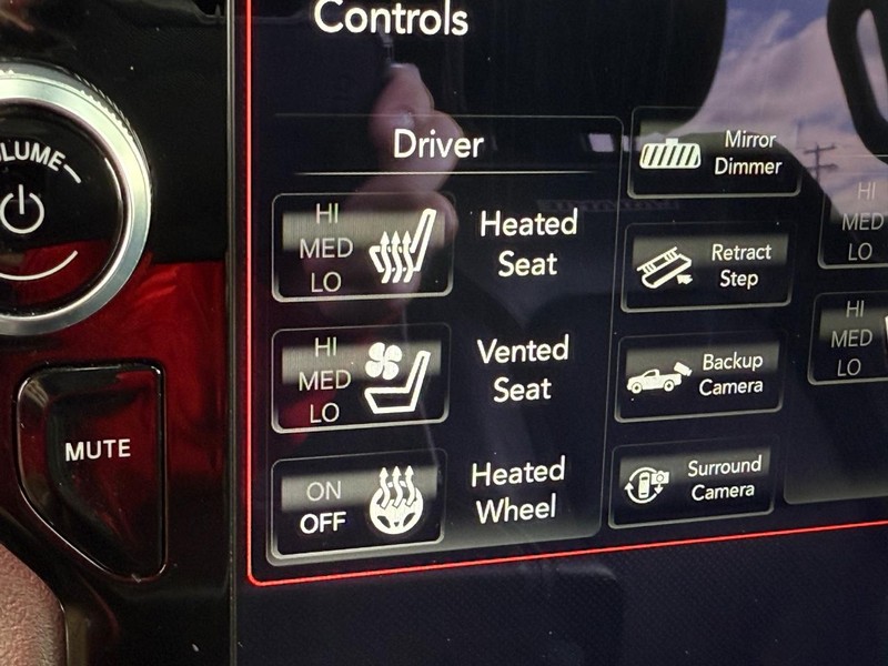 Ram 1500 Vehicle Image 18