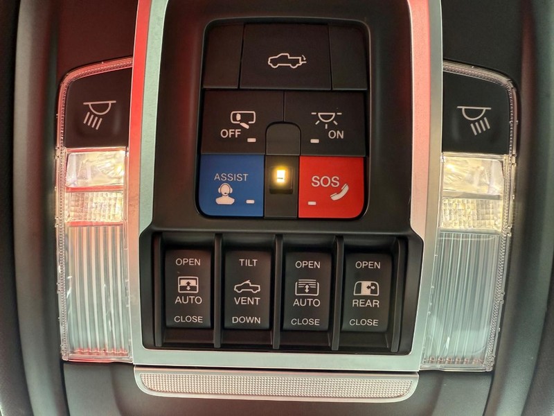 Ram 1500 Vehicle Image 22