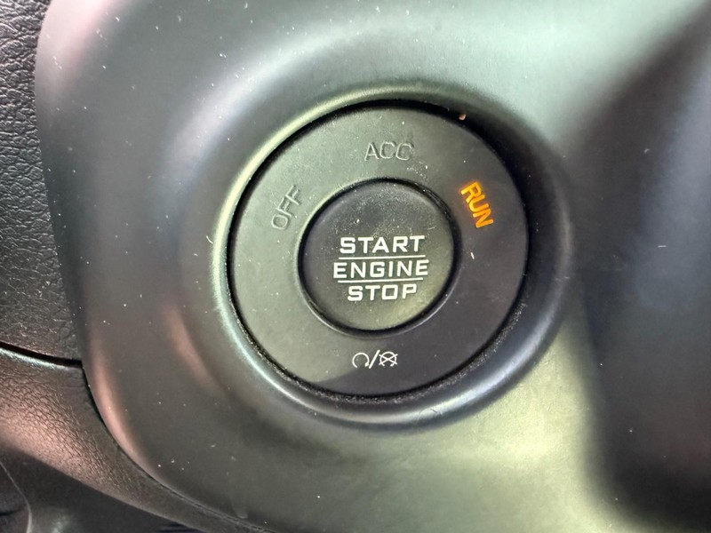 Jeep Wrangler Unlimited Vehicle Image 15