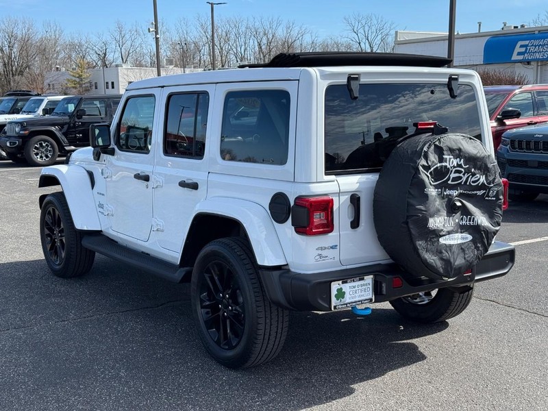 Jeep Wrangler 4xe Vehicle Image 05