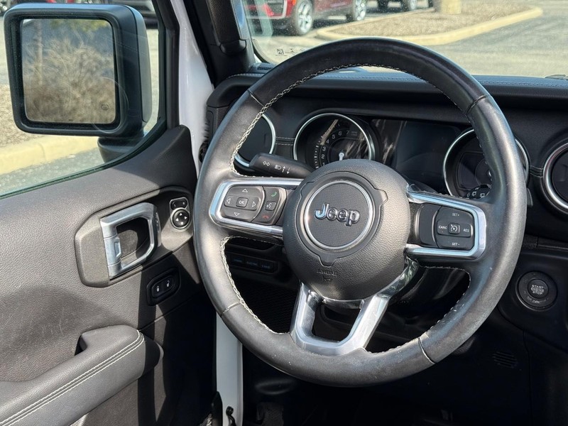 Jeep Wrangler 4xe Vehicle Image 13