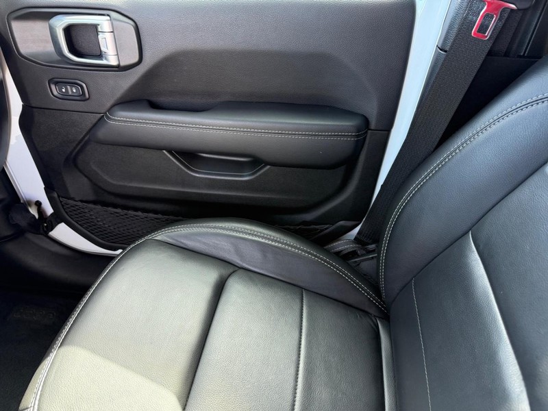 Jeep Wrangler 4xe Vehicle Image 22