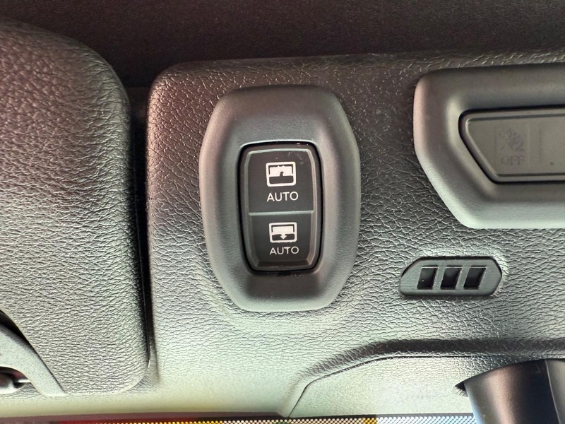 Jeep Wrangler 4xe Vehicle Image 23