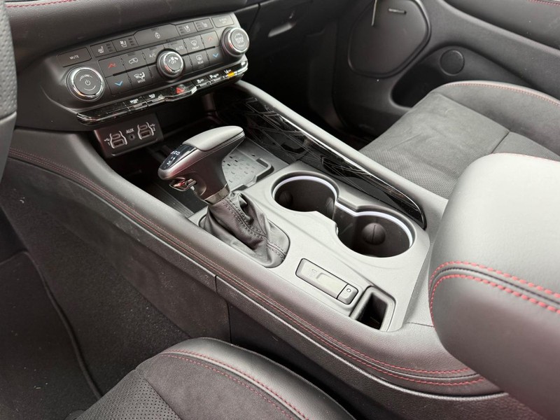 Dodge Durango Vehicle Image 16