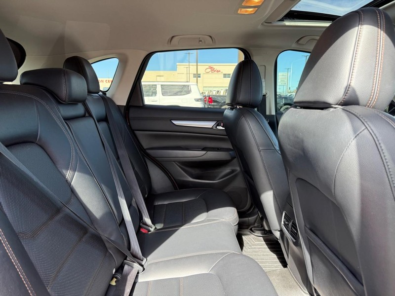 Mazda CX-5 Vehicle Image 11