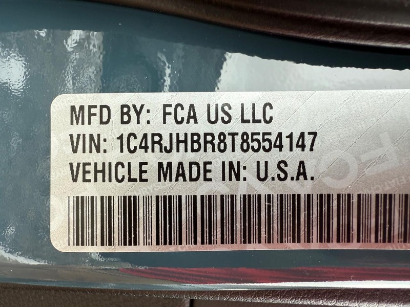 Jeep Grand Cherokee Vehicle Image 20