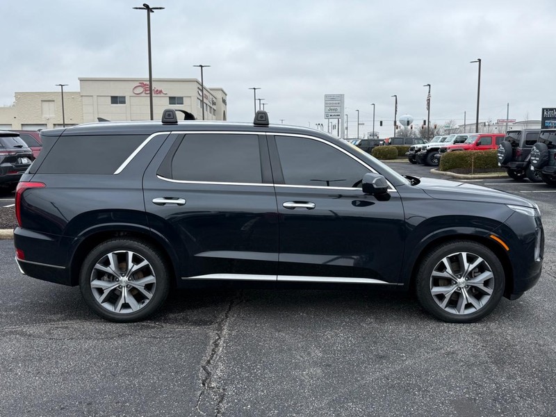 Hyundai Palisade Vehicle Full-screen Gallery Image 02
