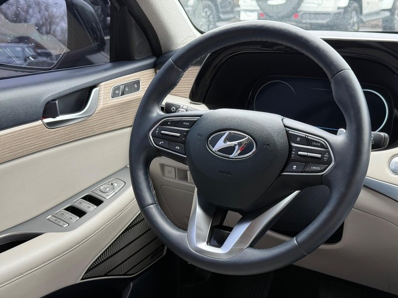 Hyundai Palisade Vehicle Full-screen Gallery Image 15