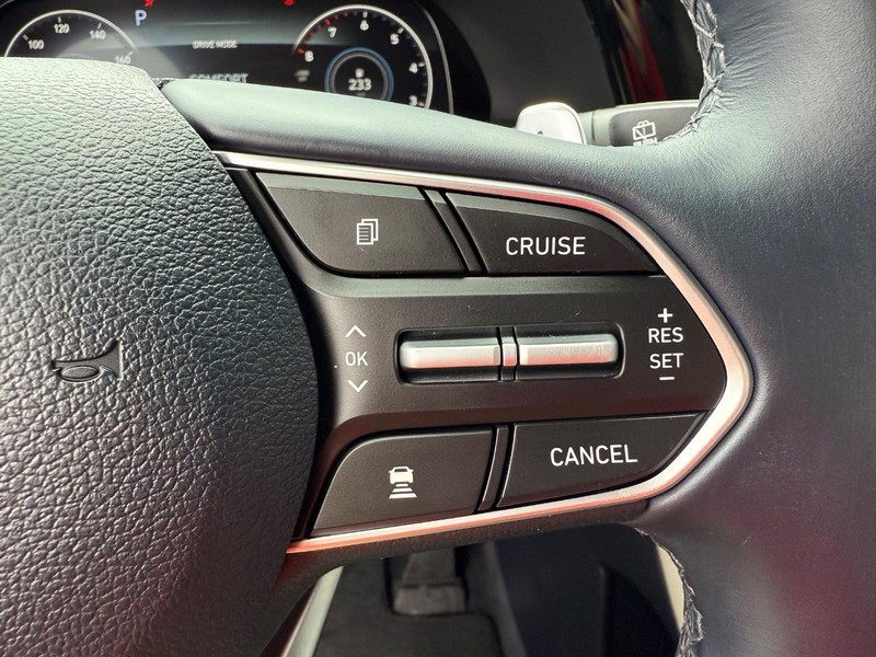 Hyundai Palisade Vehicle Full-screen Gallery Image 17