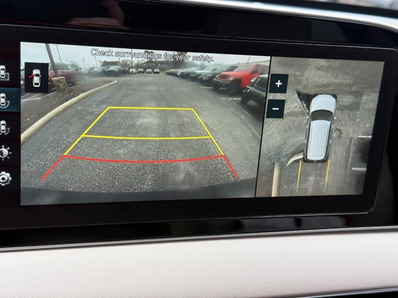 Hyundai Palisade Vehicle Full-screen Gallery Image 21