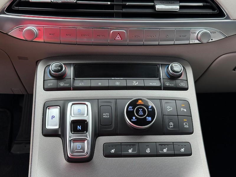 Hyundai Palisade Vehicle Full-screen Gallery Image 22