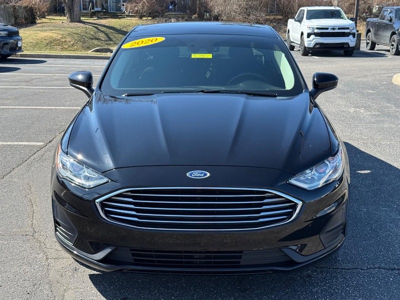 Ford Fusion Vehicle Image 09