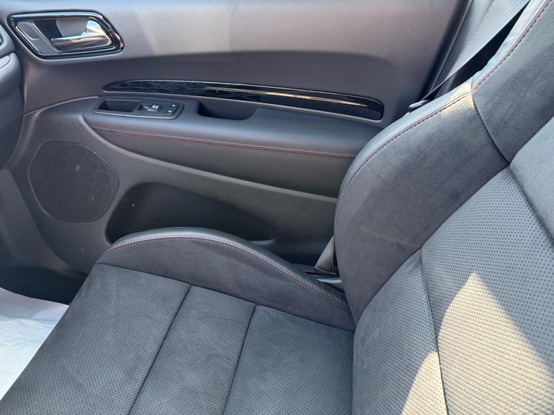 Dodge Durango Vehicle Image 17