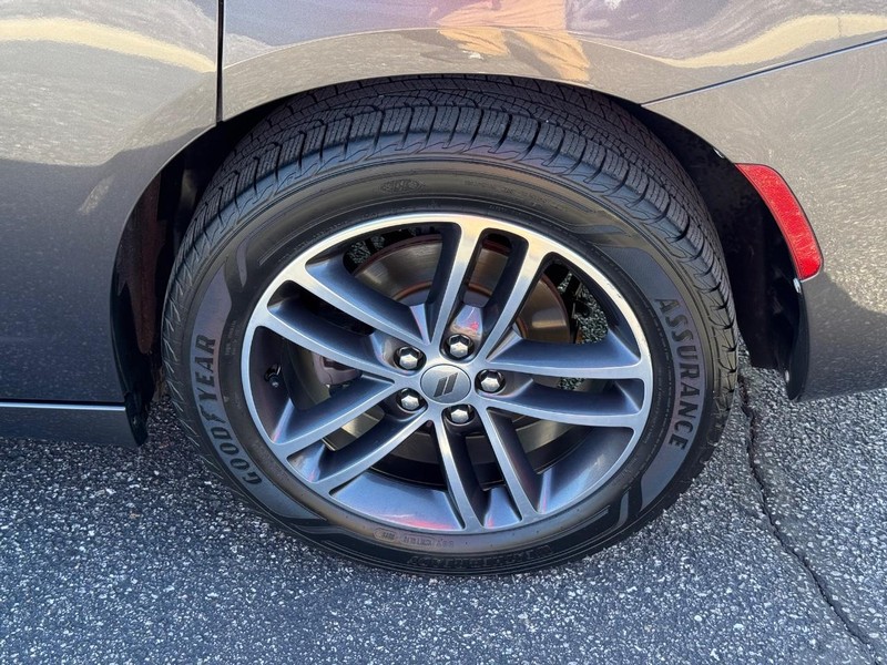 Dodge Charger Vehicle Image 06