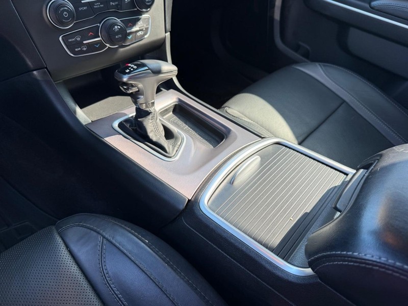 Dodge Charger Vehicle Image 19