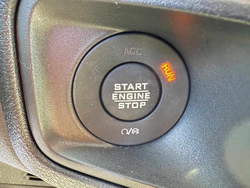 Jeep Gladiator Vehicle Image 15