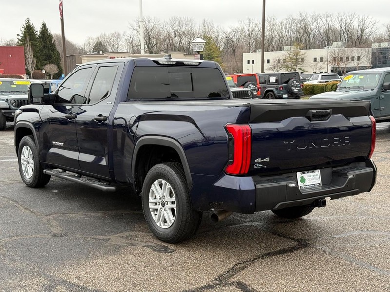 Toyota Tundra 4WD Vehicle Image 05