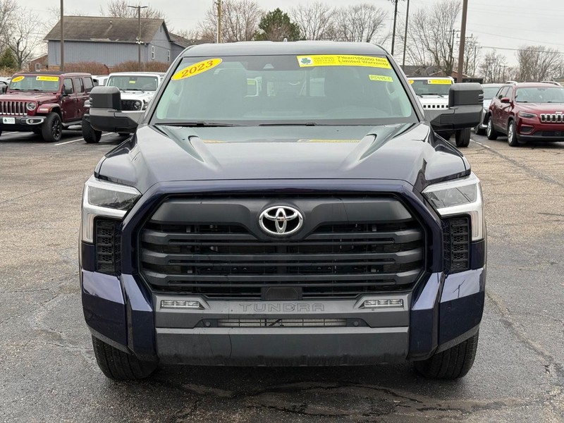 Toyota Tundra 4WD Vehicle Image 09