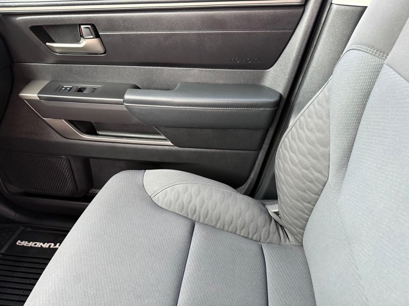 Toyota Tundra 4WD Vehicle Image 20