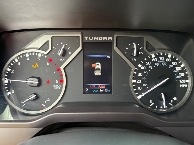 Toyota Tundra 4WD Vehicle Image 21
