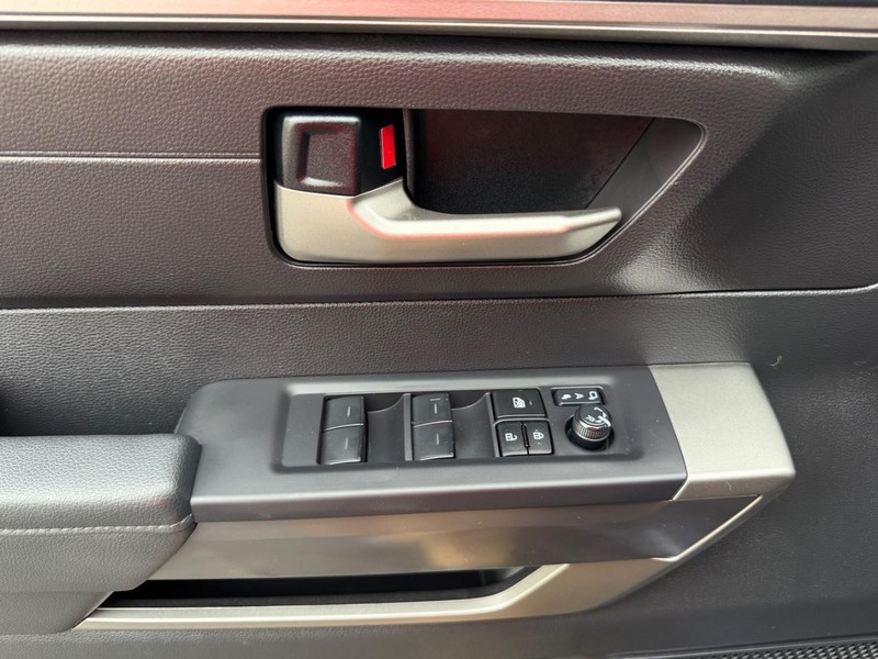 Toyota Tundra 4WD Vehicle Image 23