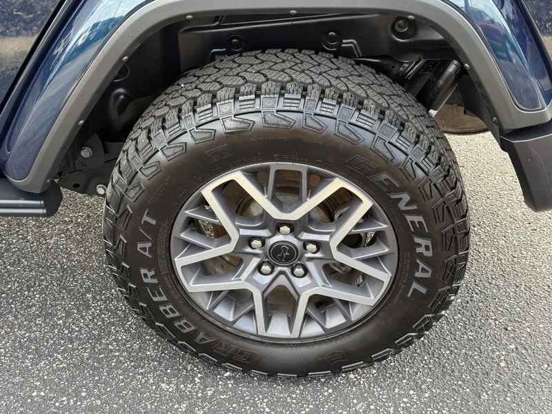 Jeep Wrangler Vehicle Image 06