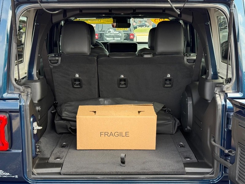 Jeep Wrangler Vehicle Image 07