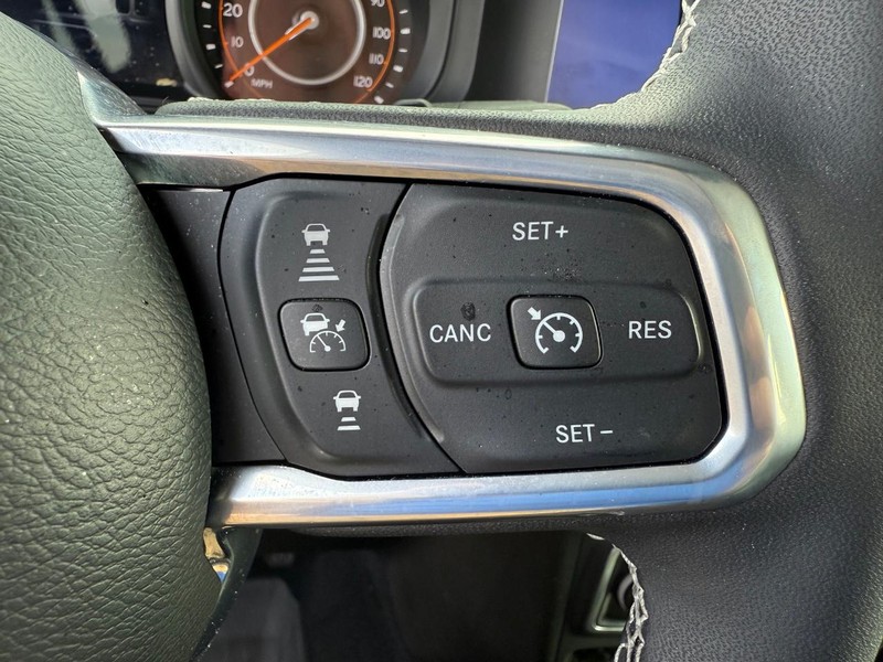 Jeep Wrangler Vehicle Image 14