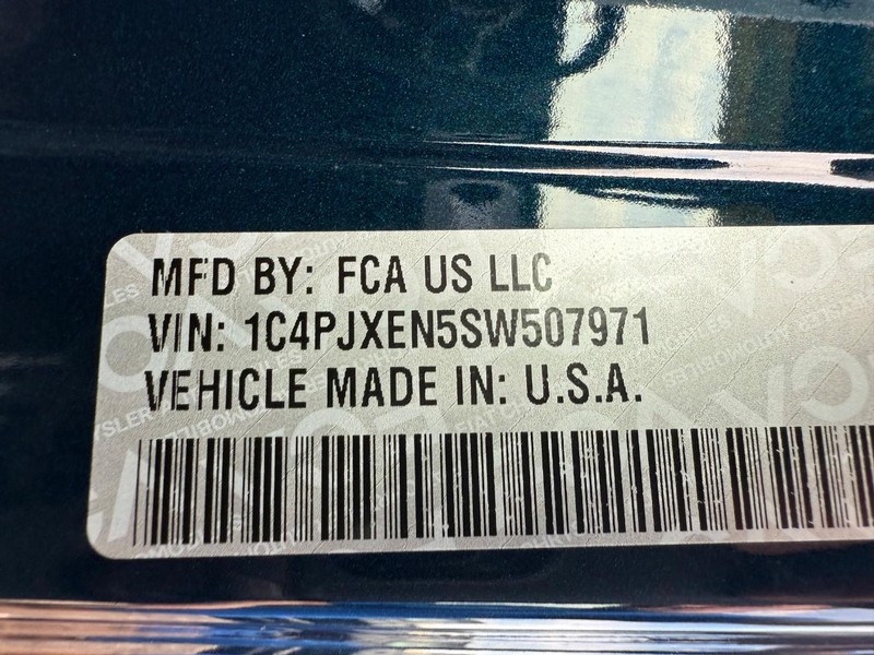 Jeep Wrangler Vehicle Image 26