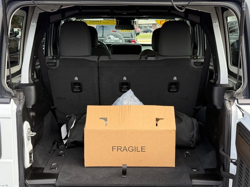 Jeep Wrangler Vehicle Image 07