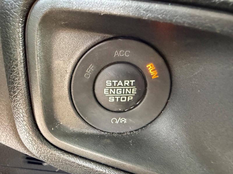 Jeep Wrangler Vehicle Image 15