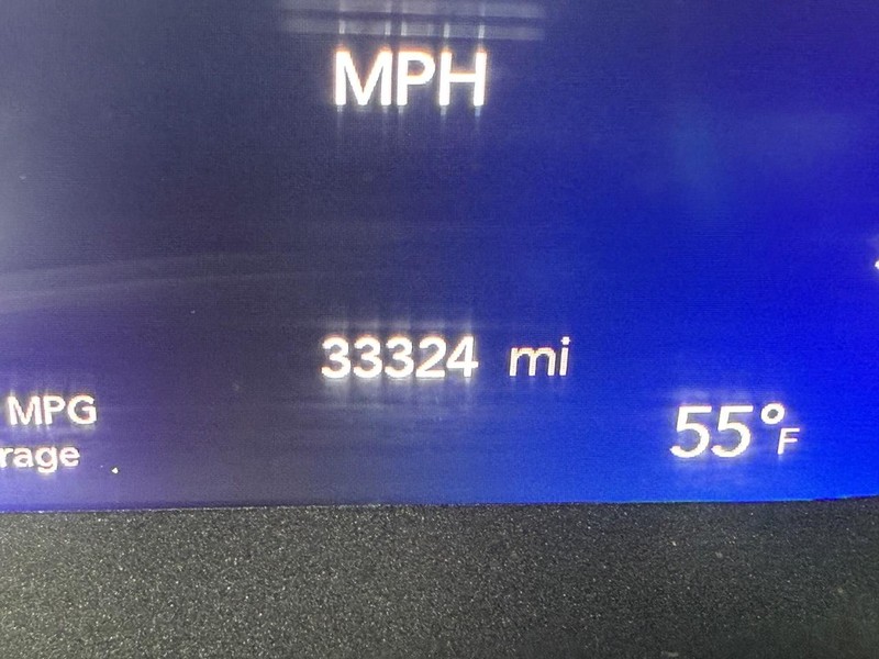 Chrysler Pacifica Vehicle Full-screen Gallery Image 25