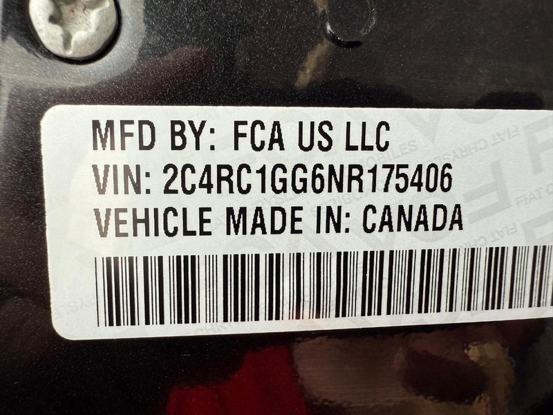 Chrysler Pacifica Vehicle Full-screen Gallery Image 28