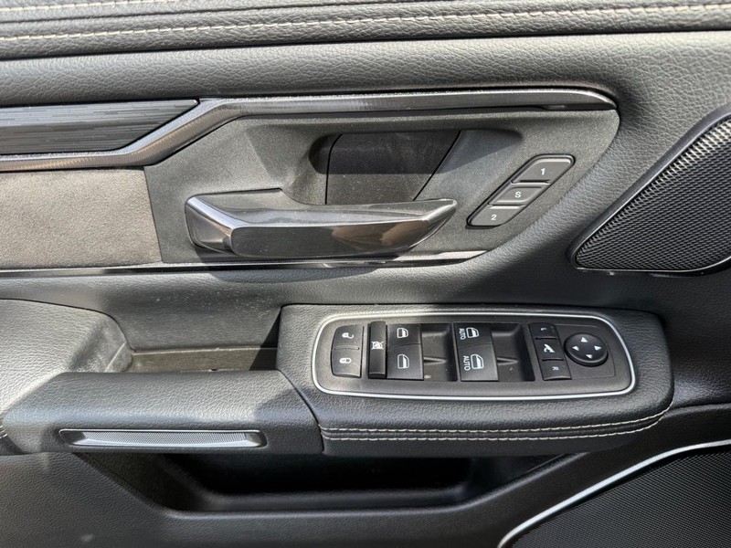 Ram 1500 Vehicle Image 24