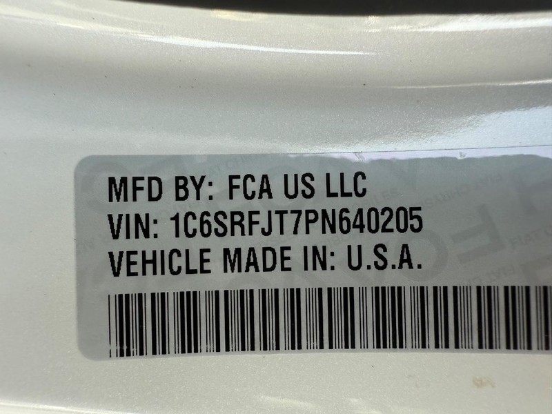 Ram 1500 Vehicle Image 26