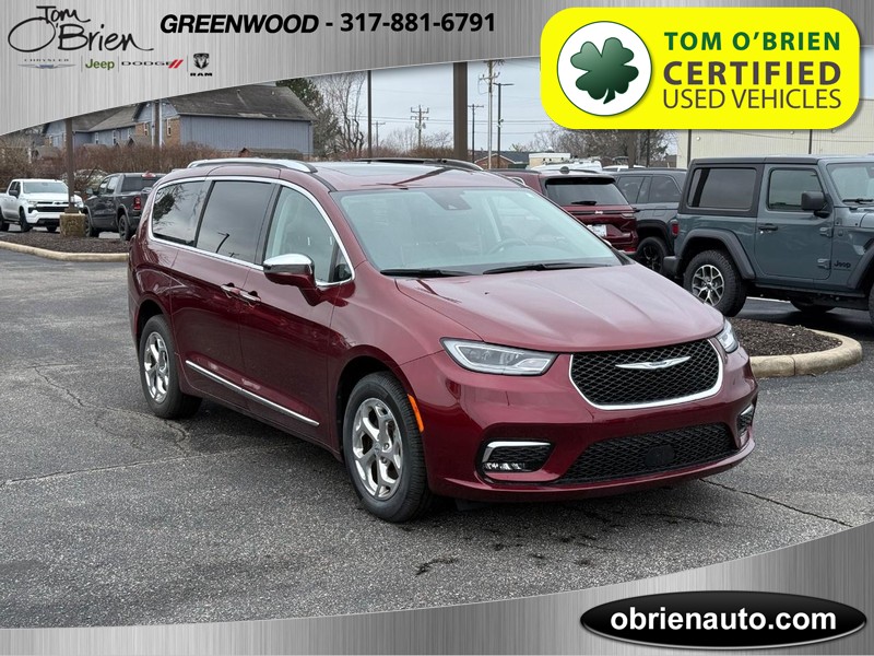 Chrysler Pacifica Vehicle Full-screen Gallery Image 01